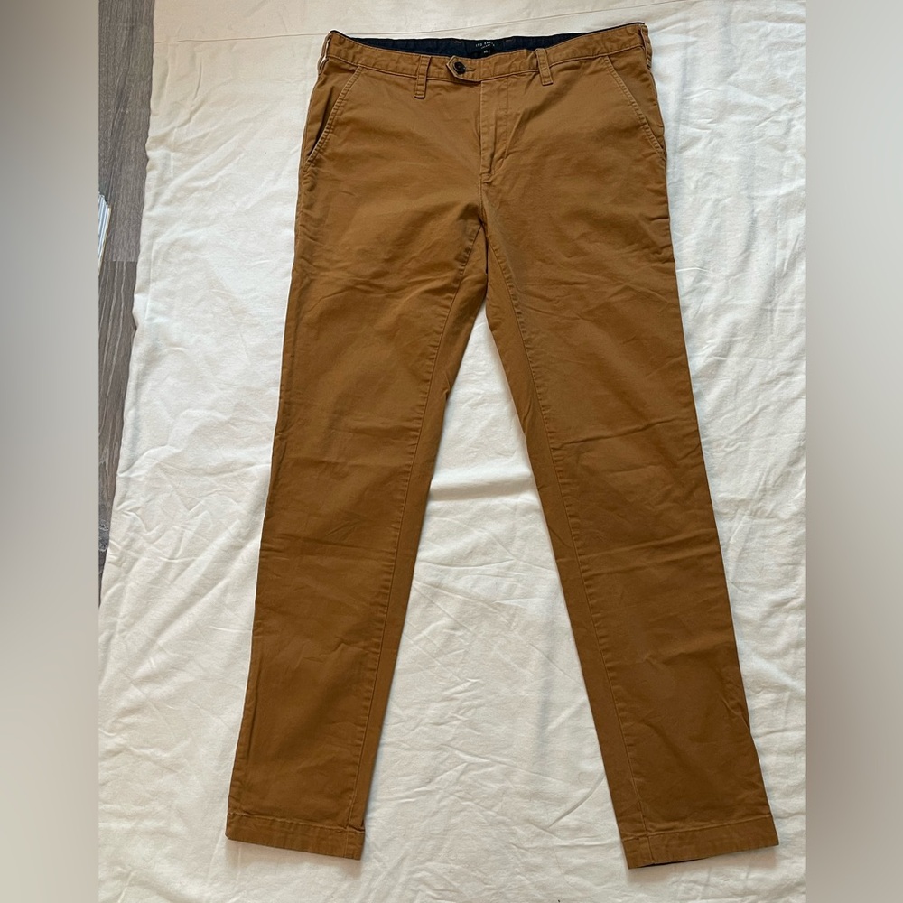 NWOT Ted Baker Clegan Chino Size 34 L